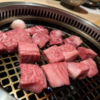 近江うし焼肉 にくTATSU 銀座店 - 