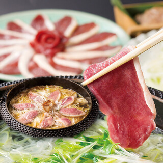 A timeless specialty: “Domestic duck sukiyaki hotpot”
