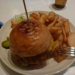 エスビーダイナー コウベ - カントリーポテトの量やはり凄い・・