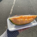 ヤン衆料理 北の漁場 - 赤肉メロン　¥300