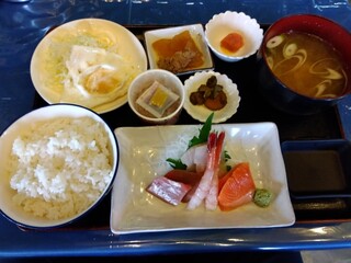 くしろ港町 釧ちゃん食堂 - お刺身定食