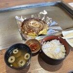 Nishiki Warai - ご飯と味噌汁は同時が後に配膳して欲しい