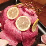 Wagyuu Yakiniku Mito Baru Nikutarashi - 肉ケーキ