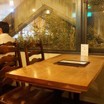 Kafe Bishi - しっとりした雰囲気。