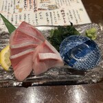 Kakuresakaba Tomoshibi - 寒ブリ刺身