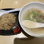 我流麺 真舍 - 