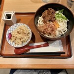 Niwakaya Chousuke - 肉玉うどん