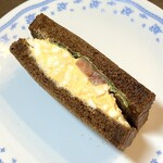 オール デイ ブランチ トゥ ゴー - 卵とルッコラ