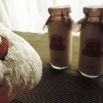 うさぎとぼく - こちらはうさぼく珈琲牛乳。みのり市の２日間限定販売だったので、
      ボキもゲットできて、すっごく嬉しかったな～♪
