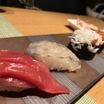 Tsukiji Aozora Sandaime - 赤身、海老、蟹身、いくら