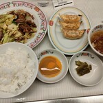 餃子の王将 - 回鍋肉セット　962円