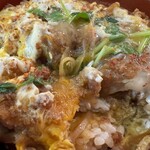 とんかつ 末吉 - この玉子の白身の綴じ加減が