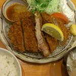 Kurobuta Tonkatsu Sengoku - 熟成白豚ロース150g(1480円）