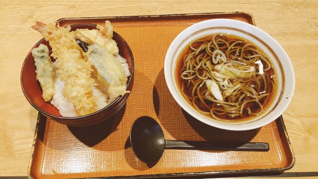 そば処 金の蕎麦 - 旭川四条（そば）の写真