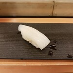 蓮池 丸万寿司 - イカ(醤油or塩)
