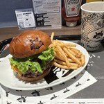 224724014 - 【2023.11.18(土)】ダブルチーズバーガー2,380円＋ポテトセット（ドリンクバー&ポテト）480円→0円