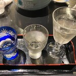 Shunka Shu Toutsukumo - 日本酒呑みくらべセット、純米甘口 900円
