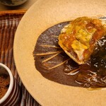 緒方 - ①間人蟹(雌、ハーフ)(京都府間人産)、内子&外子、土佐酢ジュレ、青もずく(新潟県産)