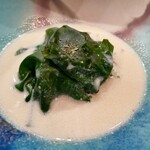 セルサルサーレ - 牡蠣 オカワカメ もずく 海ぶどう 牡蠣とシャンパーニュのスープ