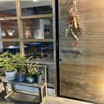 セルサルサーレ - ウッディでコンフォートなトラットリア