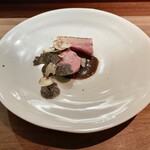 セルサルサーレ - 和歌山県産 猪の炭火焼き 香茸のソース 黒トリュフ 白トリュフ