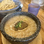 下品なぐらいダシのうまいラーメン屋 - 