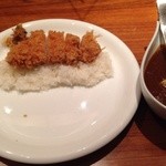 平田牧場遊 - 三元豚ロースかつカレー(1800円)皿の空きスペースが気になります(^^;;