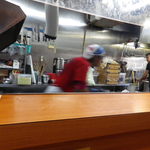 ラーメン二郎 - 走る店員さん！