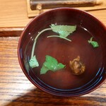 うな志ん - 肝吸いは濃い味　肝はあぶっています