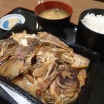 姫路まえどれ市場 - 鯛あら煮と御飯[大]とお味噌汁～(人*´∀｀)