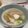 やさしい、とんこつ 麺 かまくら  - やさしい、しおとんこつラーメン