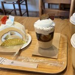 Saint-Amour - フルーツロールケーキ(450円)、カフェマロンヴェリーヌ(460円)