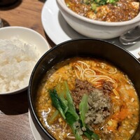 四川料理 龍の子 - 