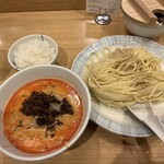 希須林 - ⭐️担々つけ麺(太麺300g)¥1.150
      　※辛さ3種(中辛)
      　※ご飯無料
      　※土日限定