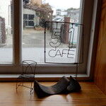 51CAFE - 窓の風景
