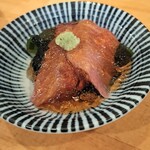 Miyabiya - お通し　本マグロ