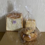 MAKIPAN - 料理写真:ハイジ家に、パンは必需品なんですYO〜*\(^o^)/*