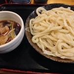 まる政 - 肉なす汁うどん 大盛¥900