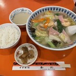 中華料理 香州 - 海老塩あんかけラーメンプラス小ライス