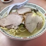 十番 - チャーシュー玉子入りタンメン900円