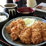 かつどんのかつどん家 - カキフライ定食(980円)