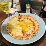 バルハチゴー - クワトロフォルマッジにははちみつたっぷり♡