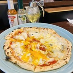 バルハチゴー - クワトロフォルマッジも美味しいけどビスマルクもほんとに美味しい♡