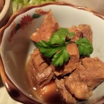 肉びすとろ グルマン 三年坂 - 本日の肉料理　赤牛の煮込み小鉢（ホロホロ、絶品）
