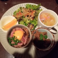 馬刺しと焼き鳥 グルマン三年坂 - レディースセット　1,980円