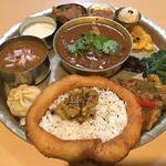 NEPALI CUISINE HUNGRY EYE Dine & Bar - 2023年11月ティハールスペシャル