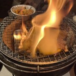 肉匠坂井 - 肉を焼く！