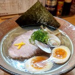 Ramen611 - 煮卵つき、蛤の塩そば