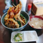 Tendonno Iwamatsu - 海鮮丼+味噌汁