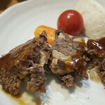 キッチン ブルー グローブ - 確かに今日は固まっているテリーヌ、胡桃が見えますが、色が濃いですね？